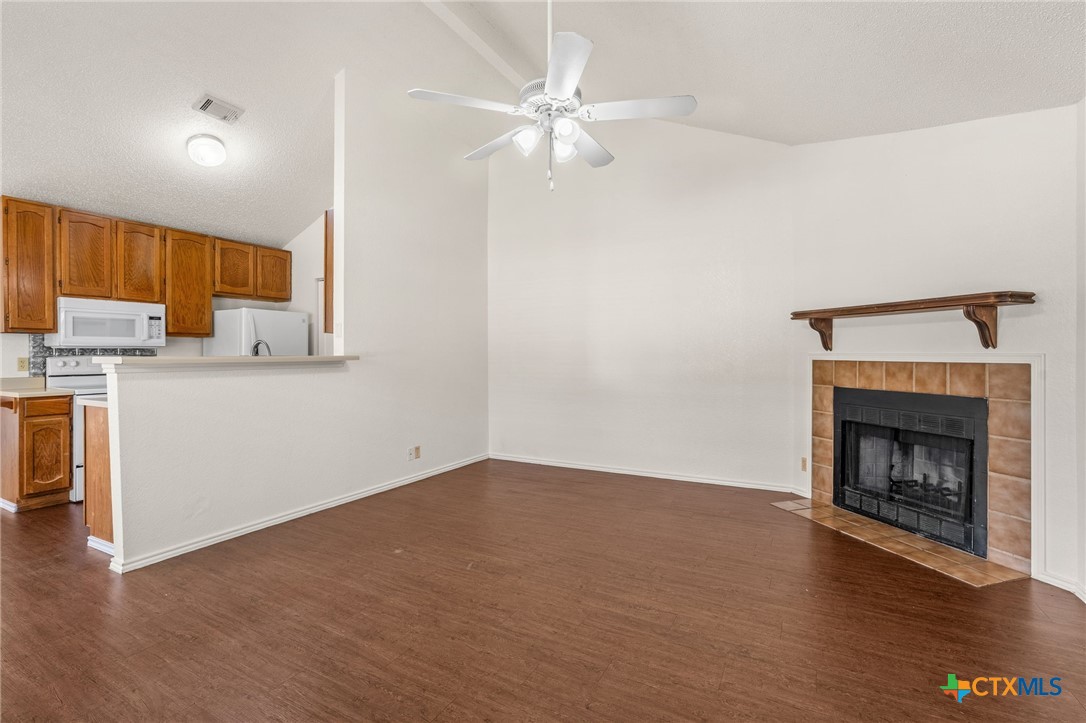 5103 & 5105 Canyon Creek Drive Property Photo 8