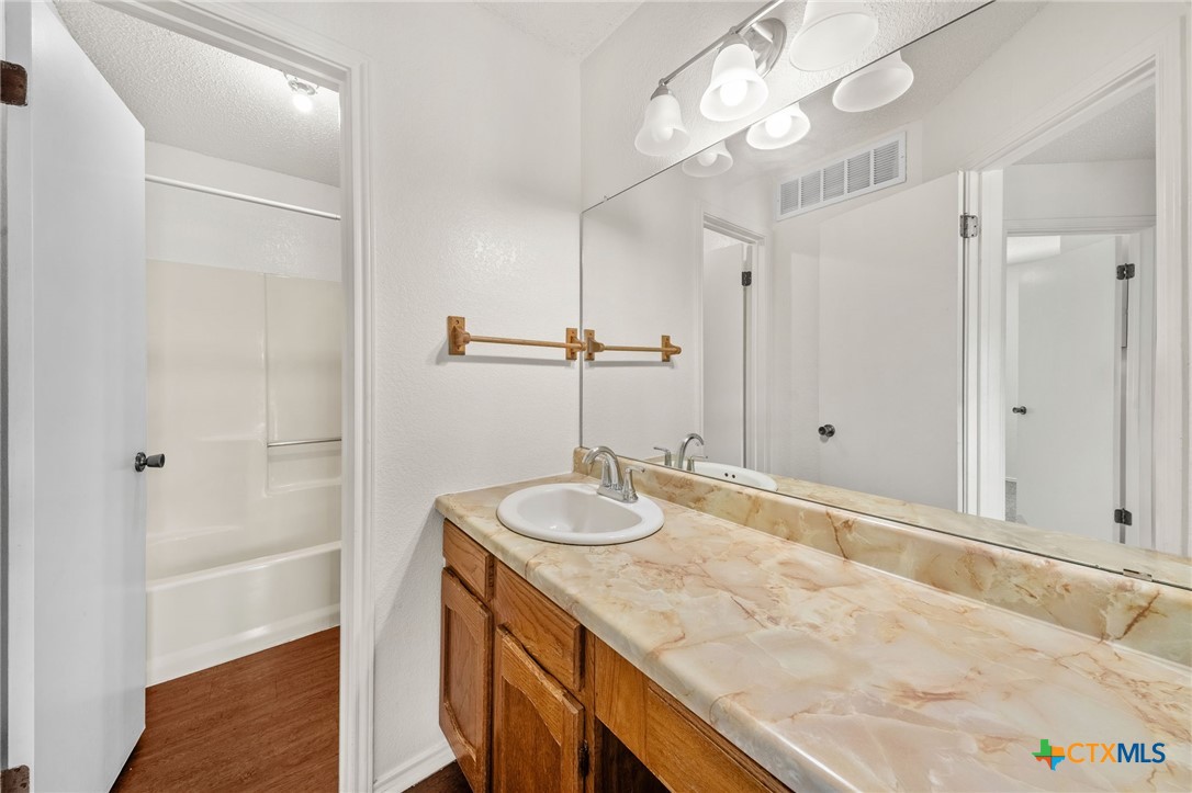 5103 & 5105 Canyon Creek Drive Property Photo 23
