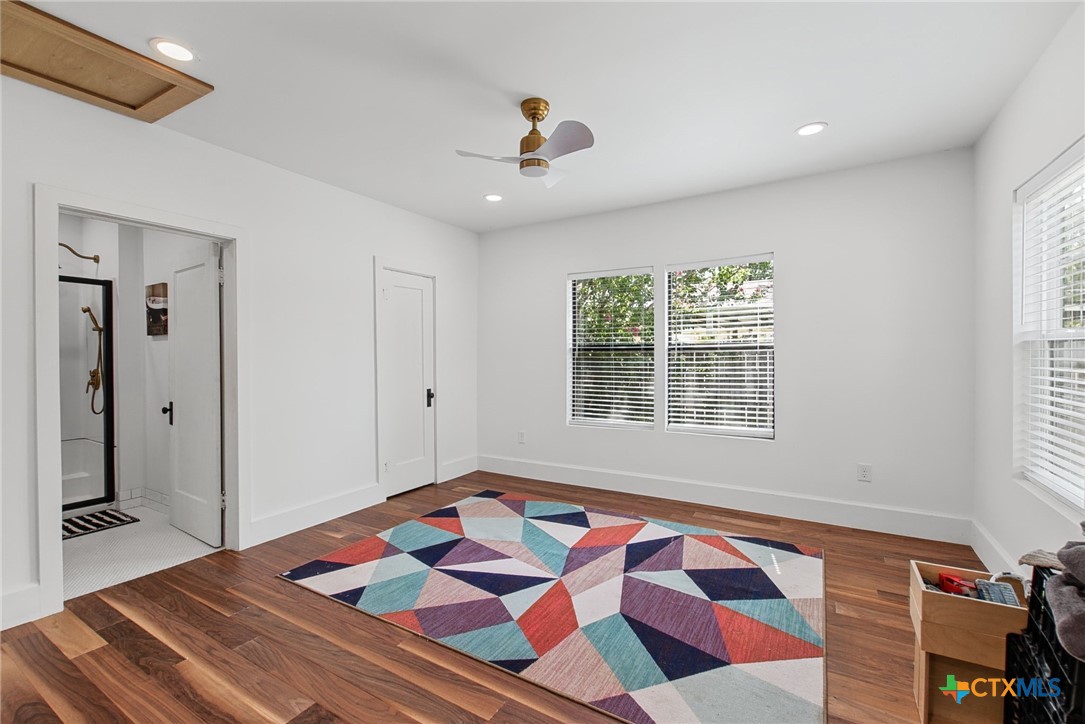 207 S Chestnut Street Property Photo 13