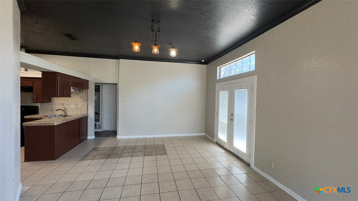 1806 Sundown Drive Property Photo 7