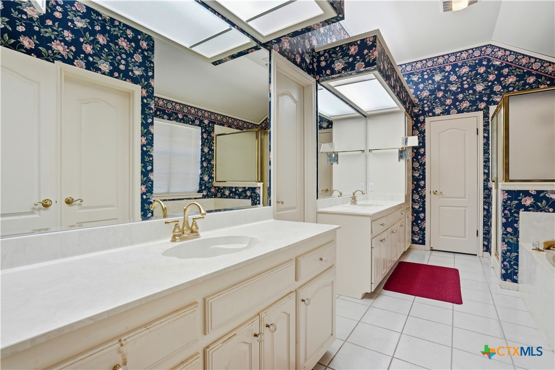2117 Lakeview Loop Property Photo 17