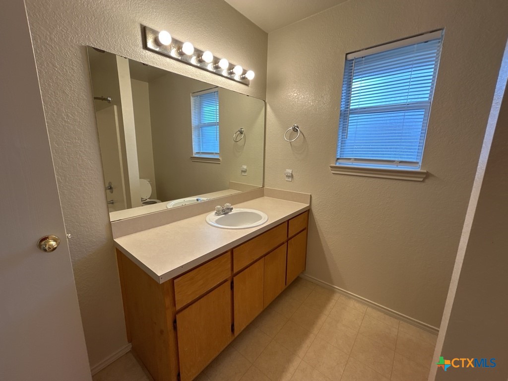 2509 Bigleaf Drive Property Photo 10