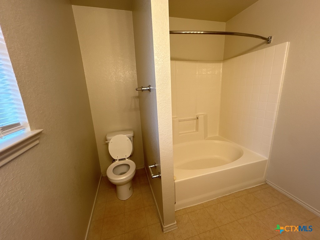 2509 Bigleaf Drive Property Photo 11