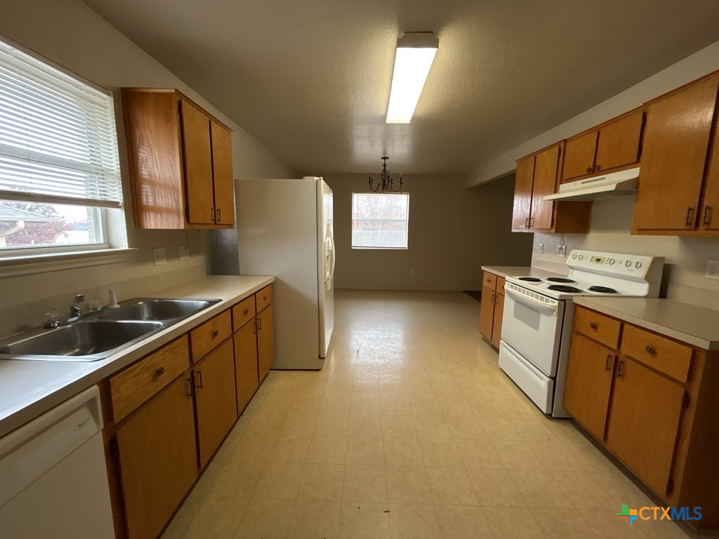 2509 Bigleaf Drive Property Photo 22