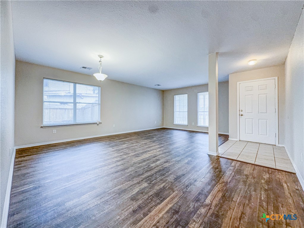 201 Tepee Drive Property Photo 6