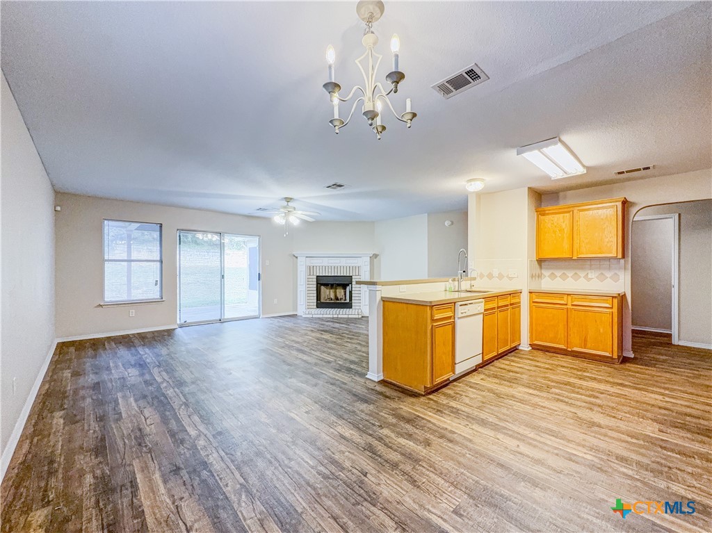201 Tepee Drive Property Photo 7