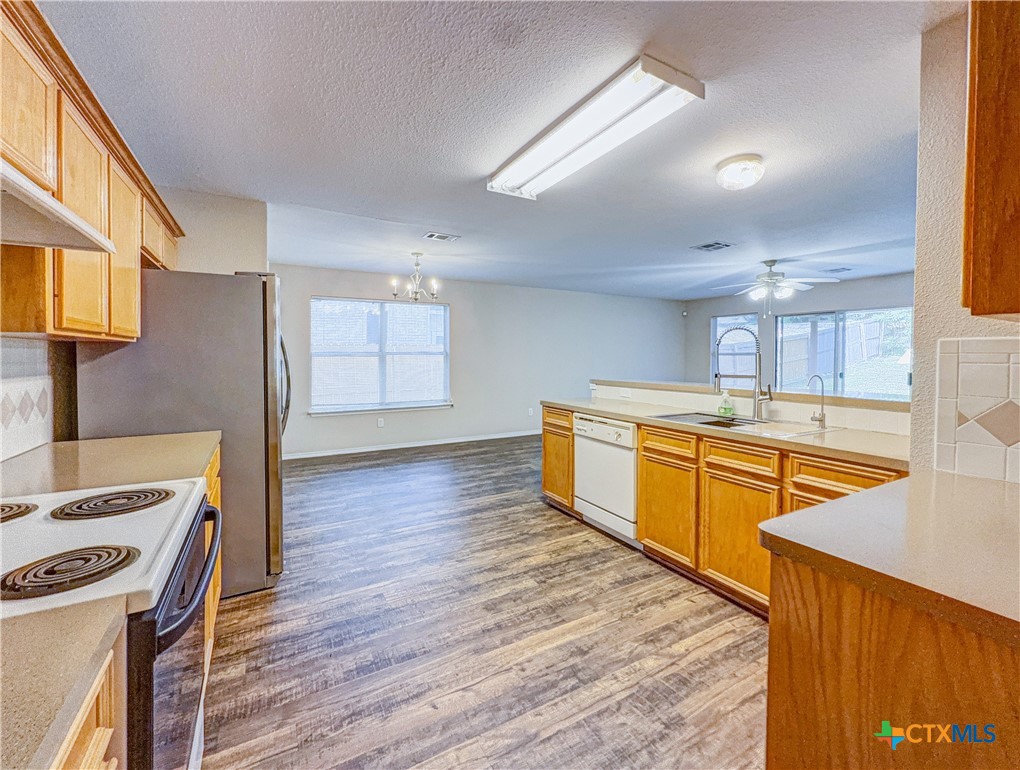 201 Tepee Drive Property Photo 10
