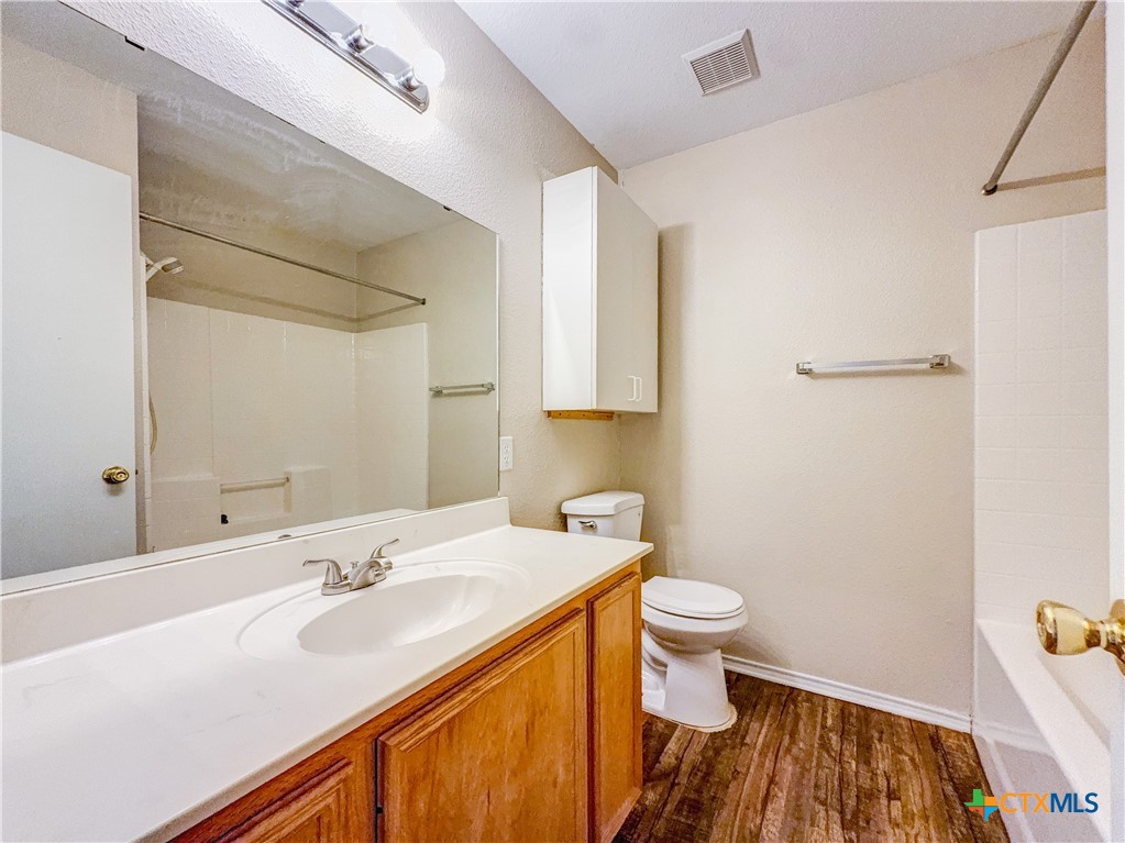 201 Tepee Drive Property Photo 16