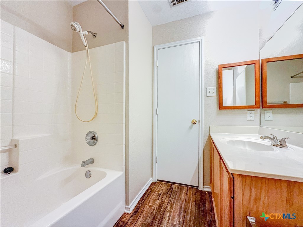 201 Tepee Drive Property Photo 17
