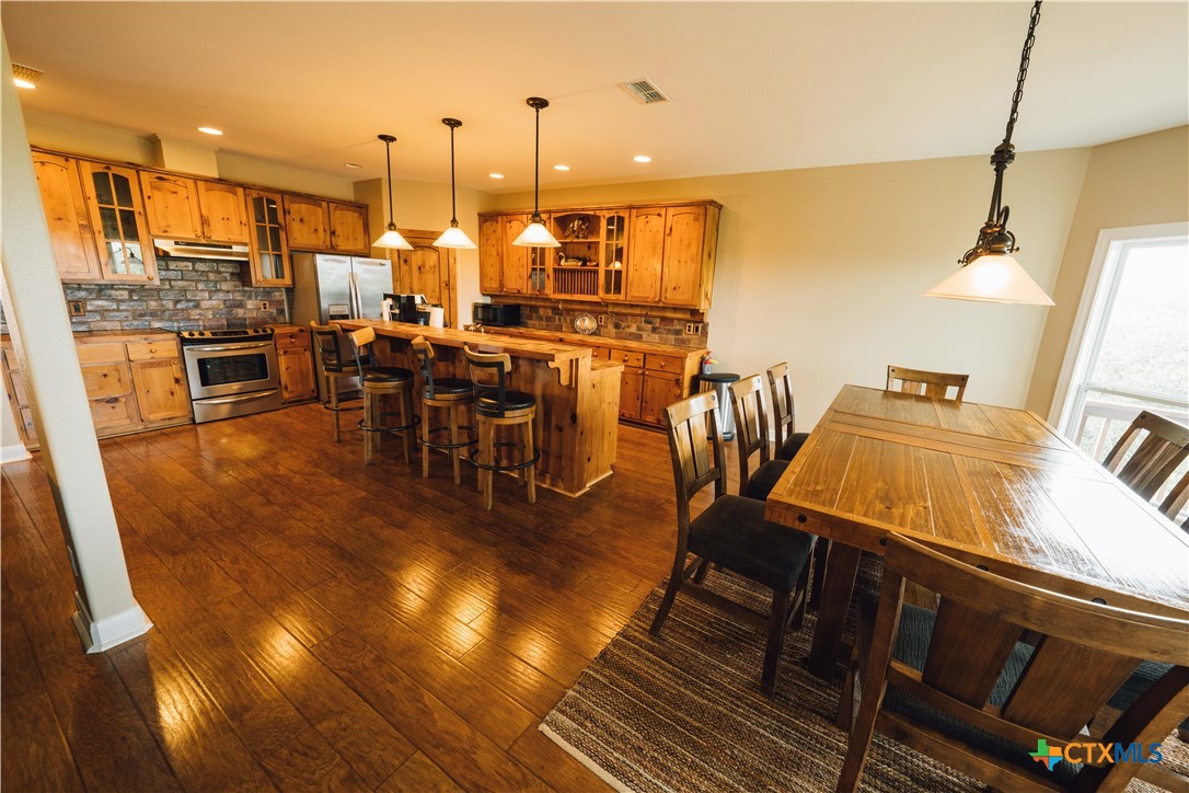 336 Bayside Drive Property Photo 4