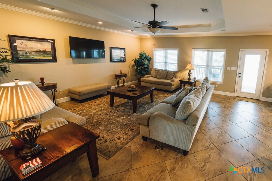 553 Bayside Drive Property Photo 4