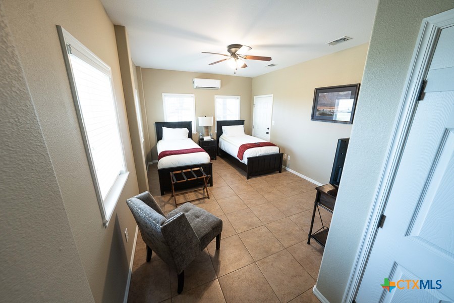 553 Bayside Drive Property Photo 14