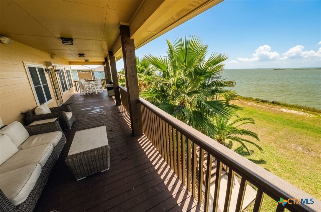 553 Bayside Drive Property Photo 17