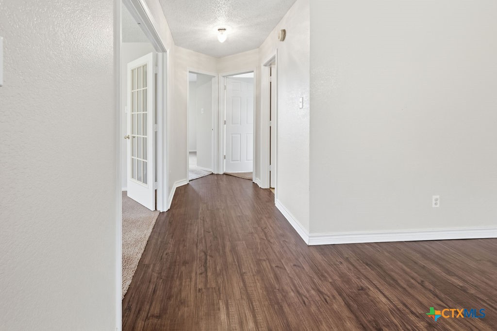 4600 Ledgestone Drive Property Photo 10