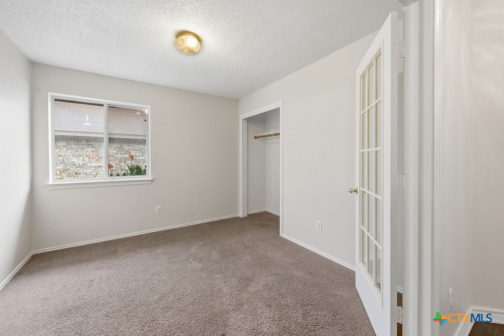 4600 Ledgestone Drive Property Photo 11