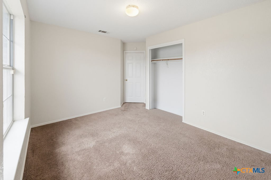 4600 Ledgestone Drive Property Photo 12