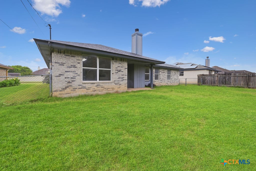 4600 Ledgestone Drive Property Photo 17