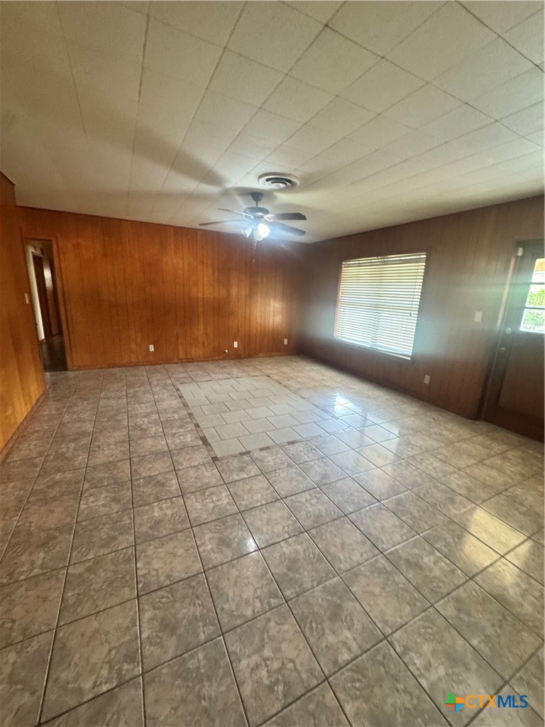4702 Aster Lane Property Photo 5