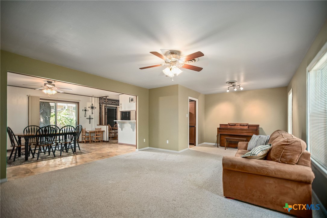 731 Willowick Drive Property Photo 11