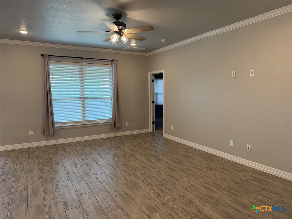 2106 Blackhawk Loop Property Photo 3