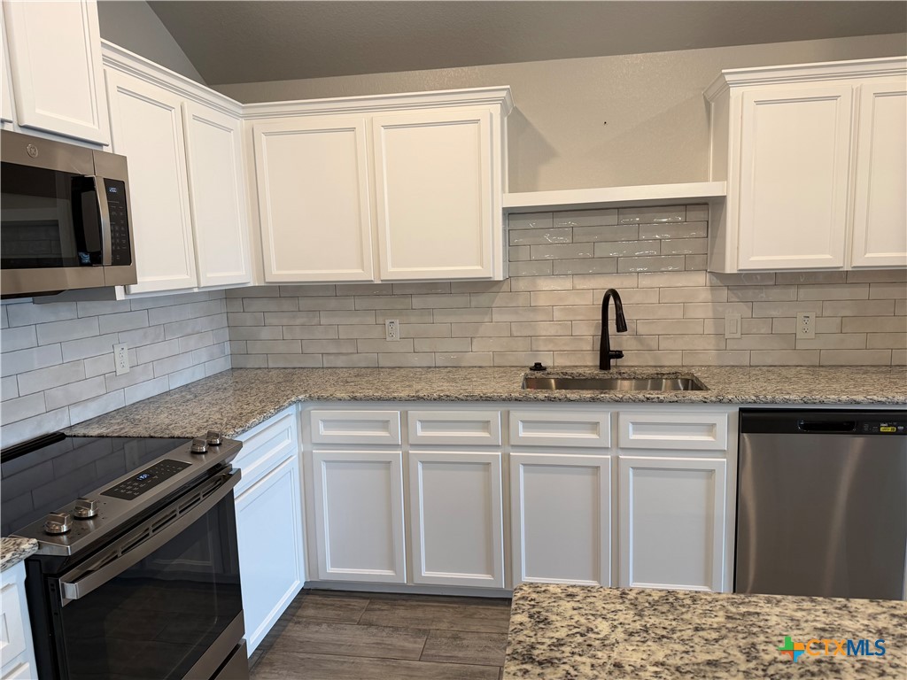 2106 Blackhawk Loop Property Photo 6