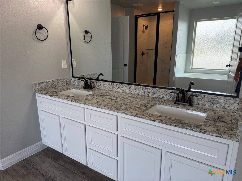 2106 Blackhawk Loop Property Photo 14