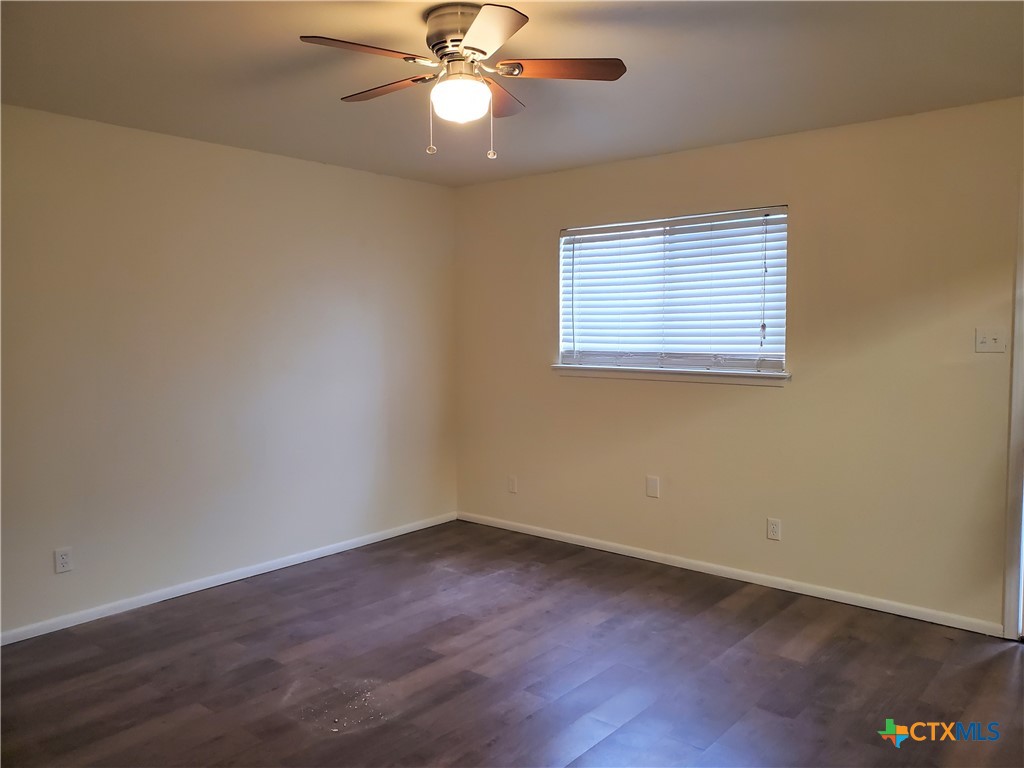 300 Milam Street 4 Property Photo 3