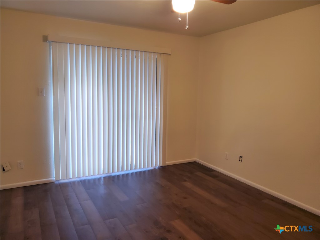 300 Milam Street 4 Property Photo 4