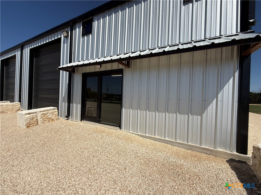 6316 Fm 2484 2b Property Photo 1