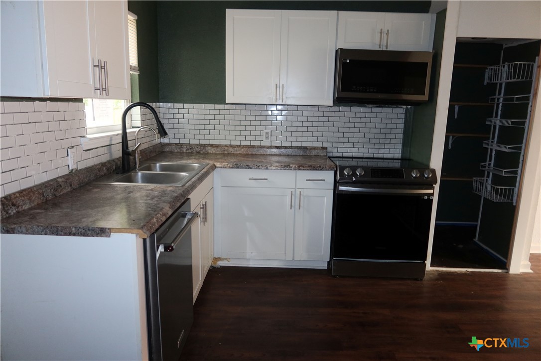508 Crockett Drive Property Photo 4