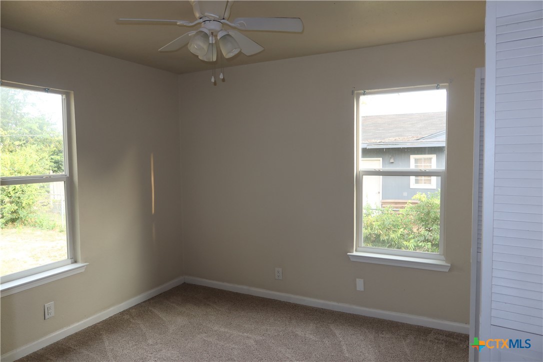 508 Crockett Drive Property Photo 8