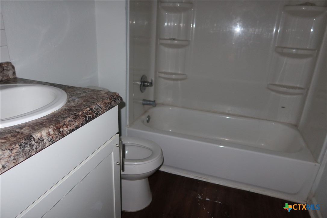 508 Crockett Drive Property Photo 9