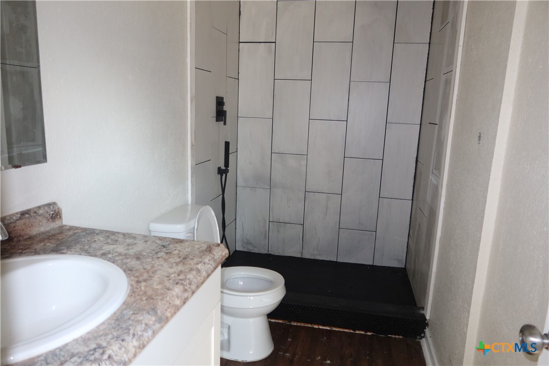 508 Crockett Drive Property Photo 10