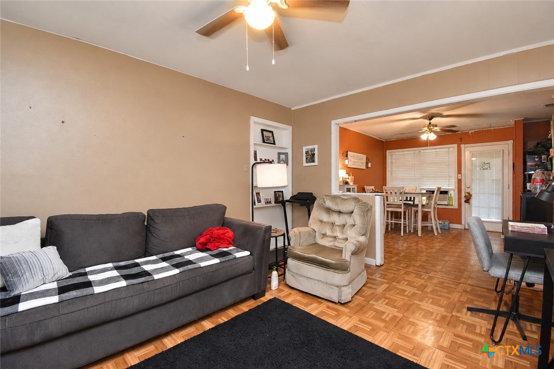 1310 Meadowview Drive Property Photo 4