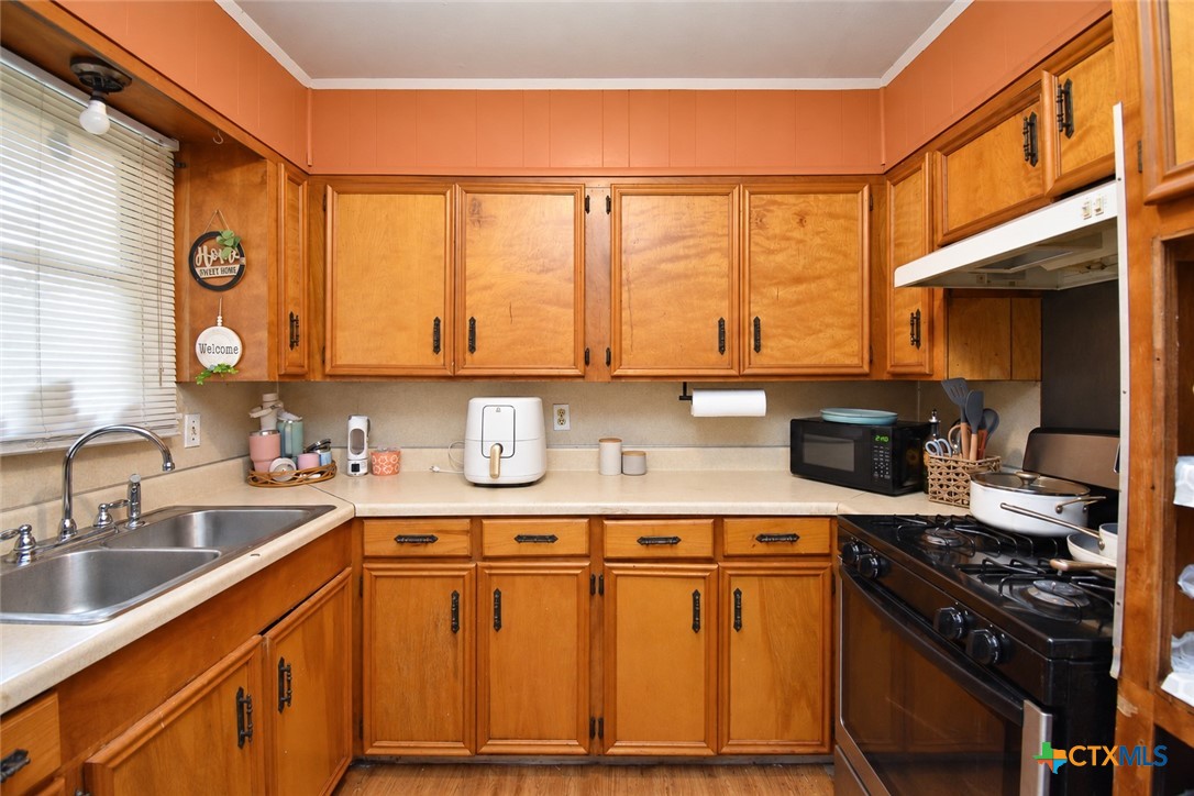 1310 Meadowview Drive Property Photo 6