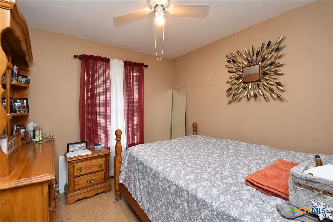 1310 Meadowview Drive Property Photo 7