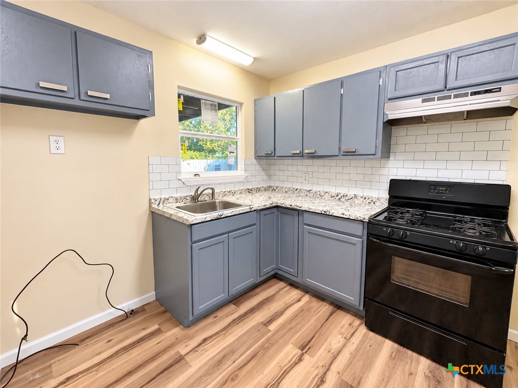 933 Fannin Loop Property Photo 9