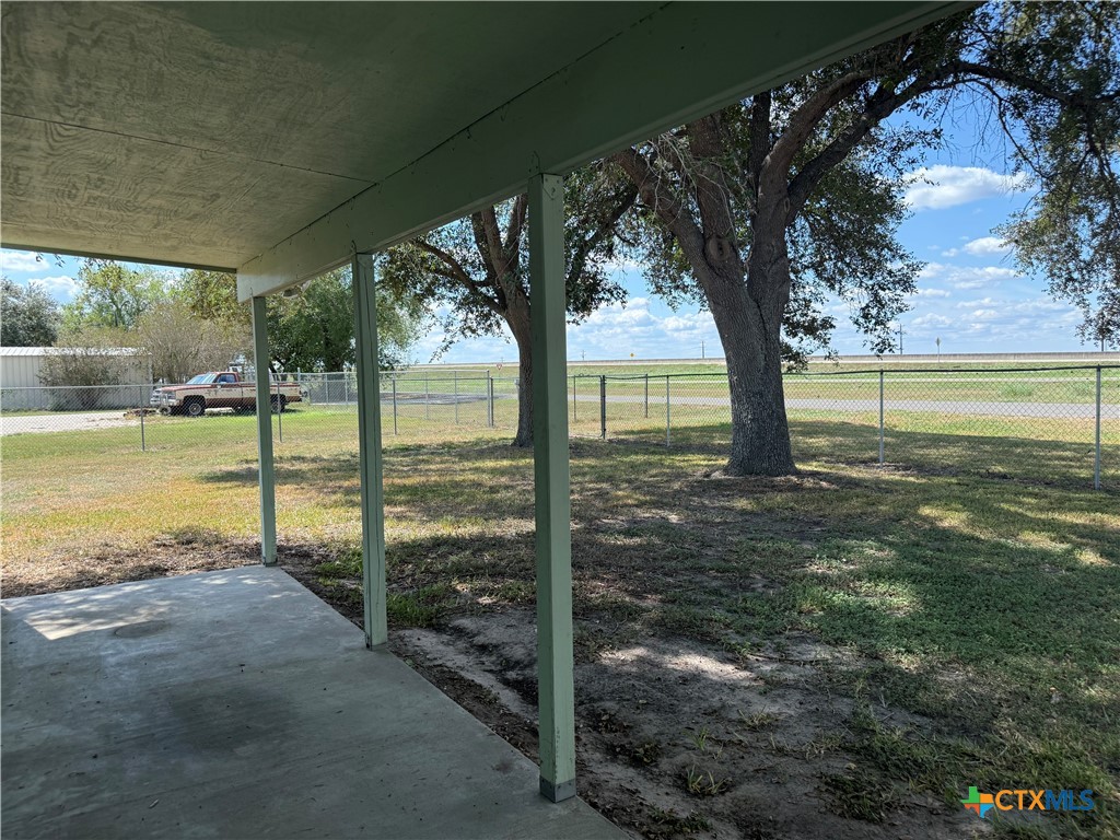 465 Blake Street Property Photo 4