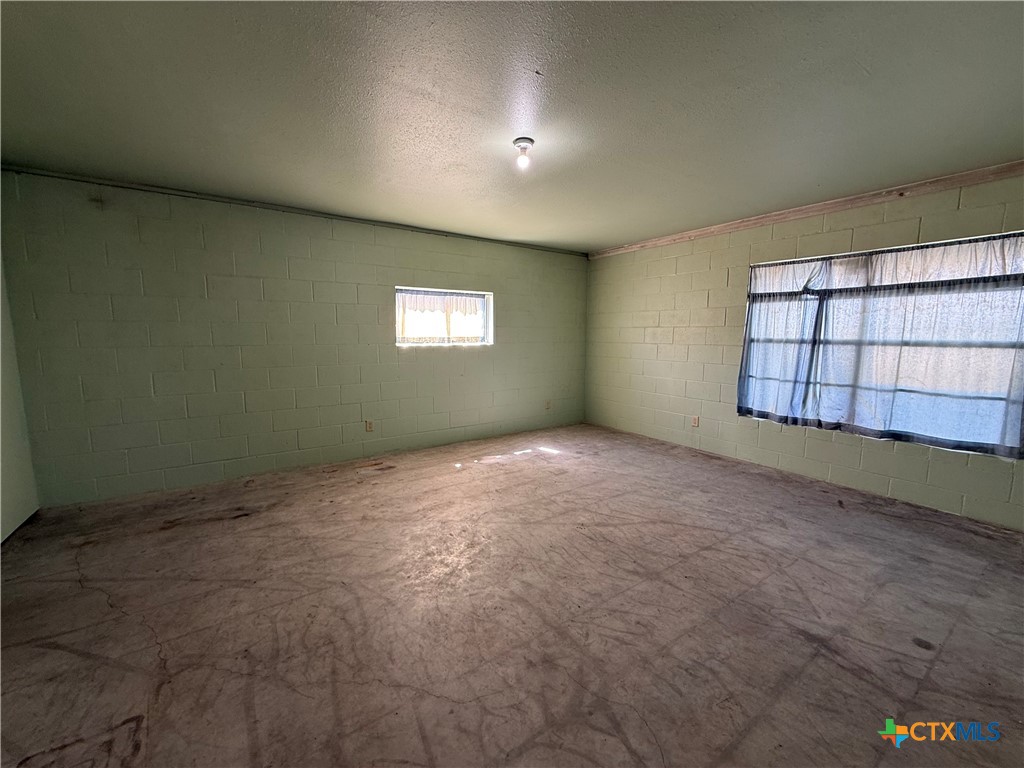 465 Blake Street Property Photo 8