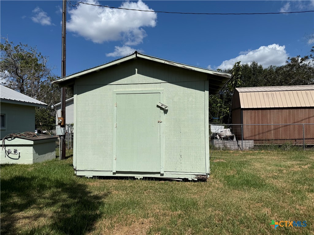 465 Blake Street Property Photo 16