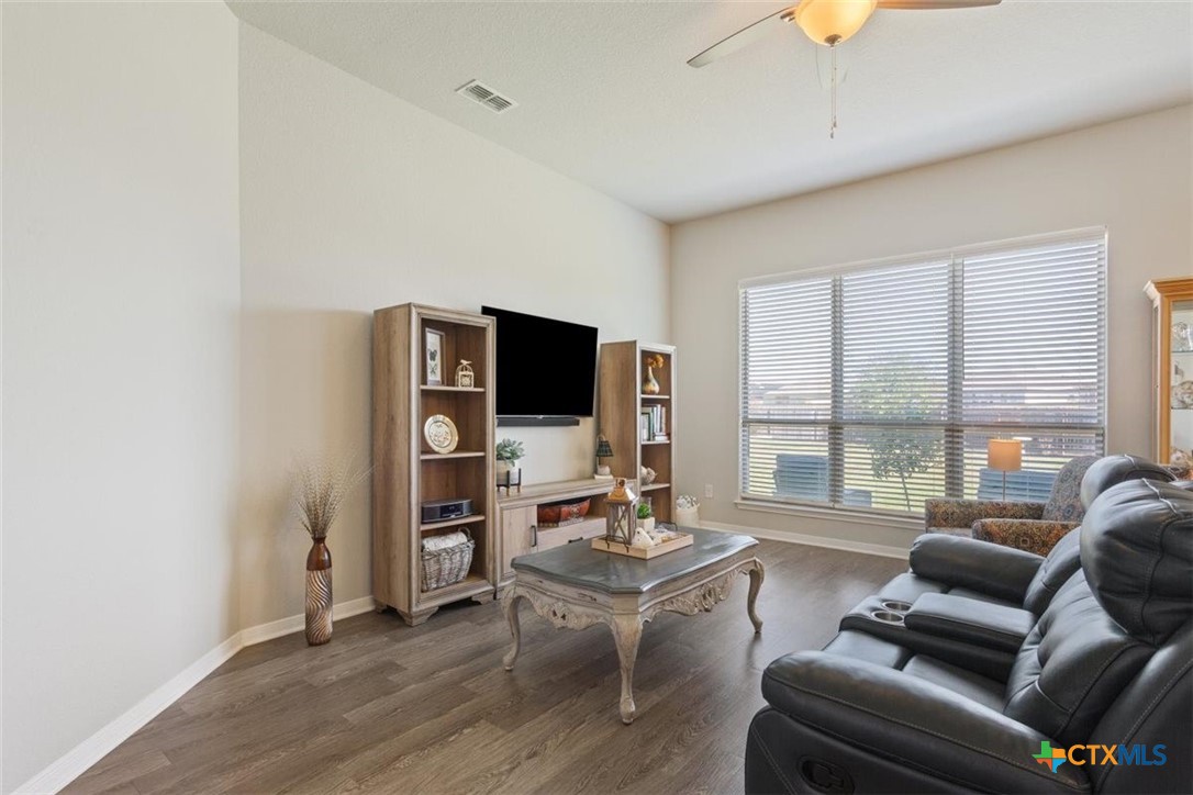 1030 Spring Terrace Loop Property Photo 4