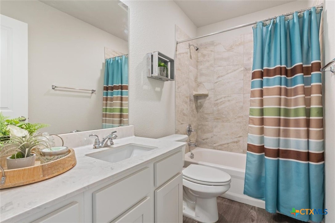 1030 Spring Terrace Loop Property Photo 18