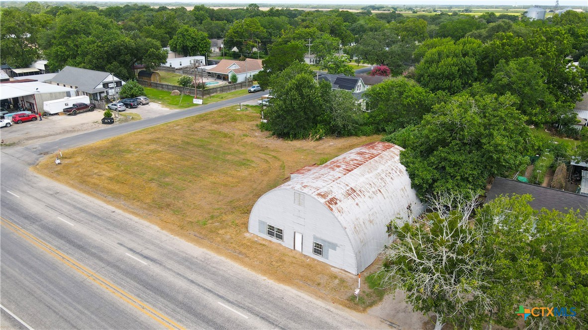 400 W North Street Property Photo 4