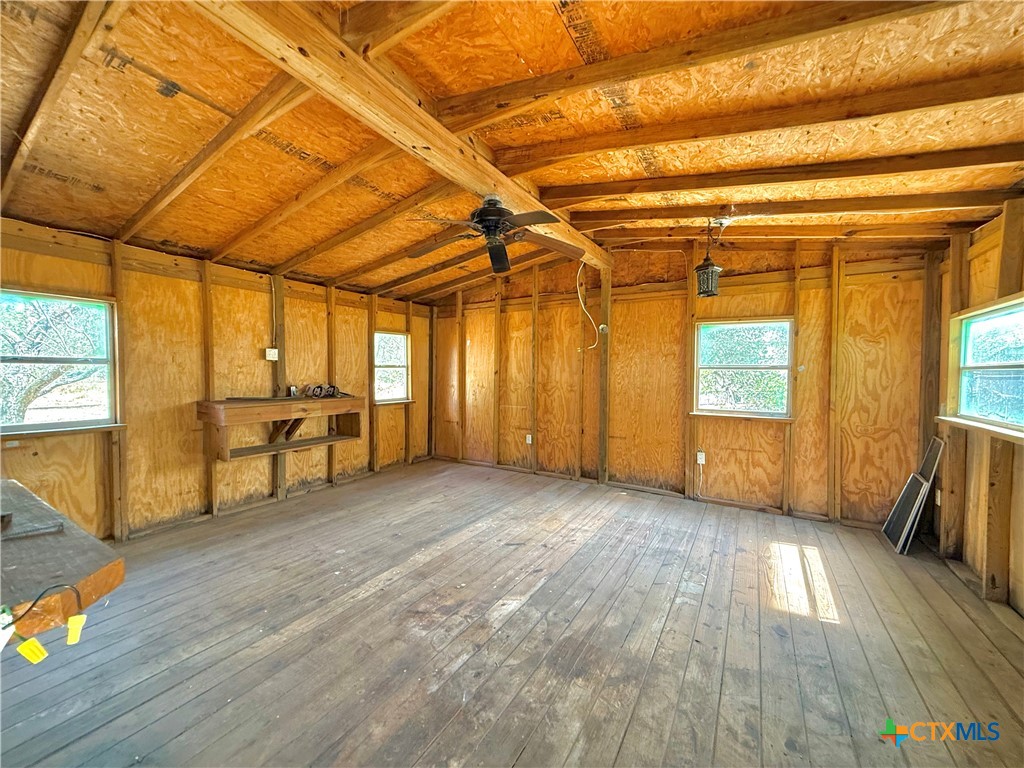 201 Sandra Lane Property Photo 7