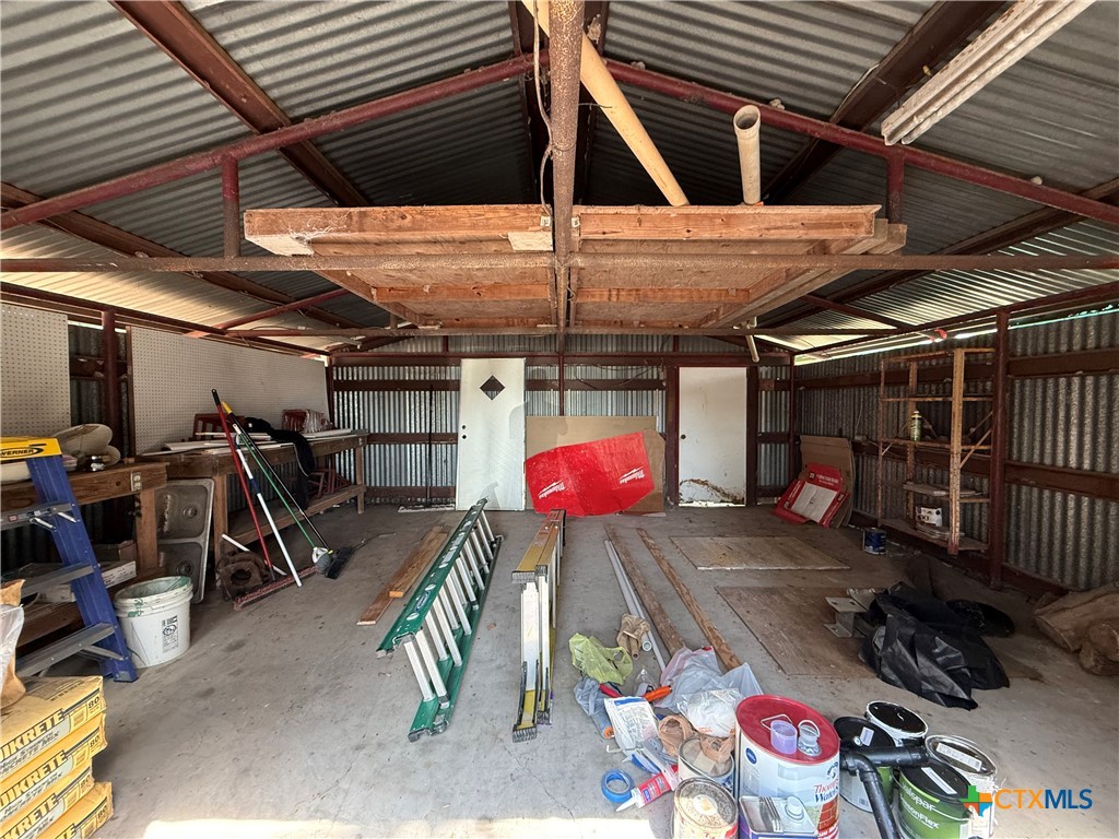 201 Sandra Lane Property Photo 9