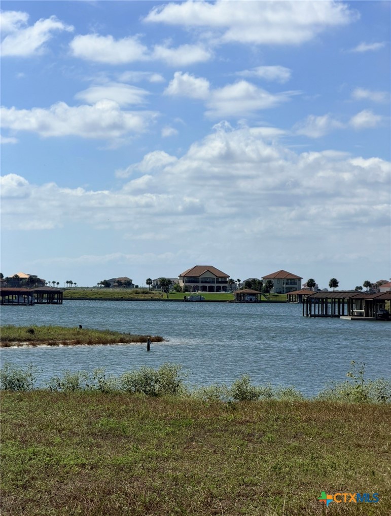 144 E Burgundy Bay Property Photo 15