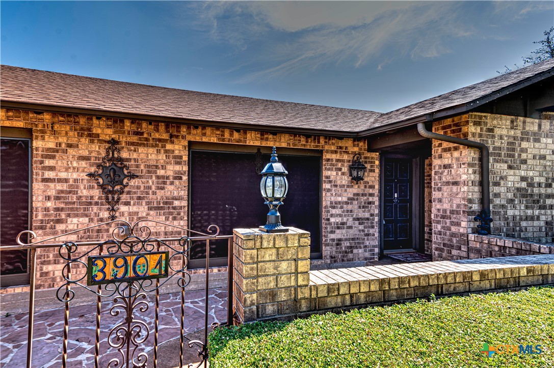 3901 Laurel Road Property Photo 5
