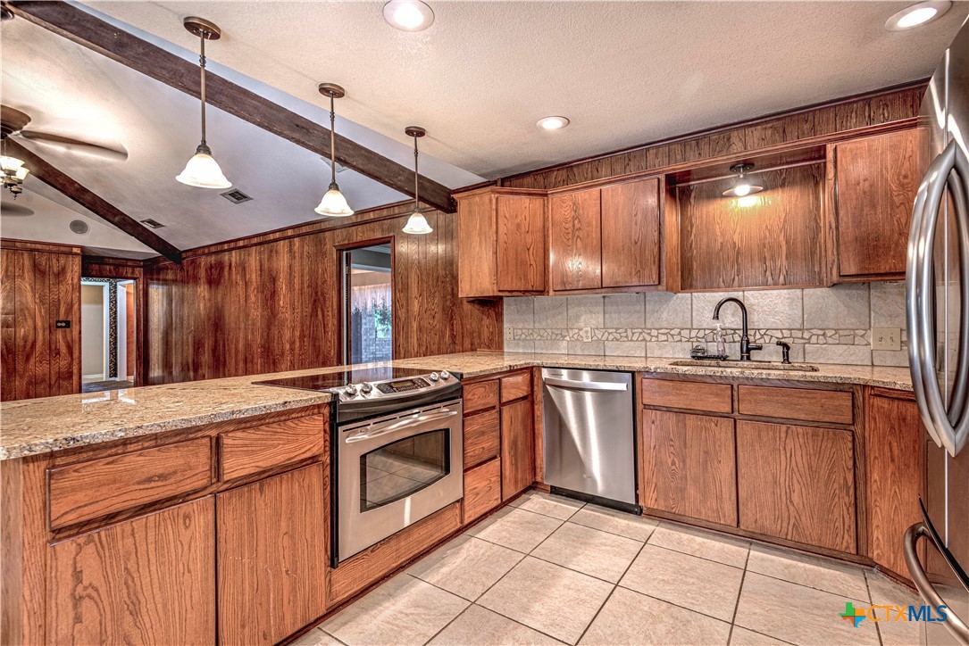 3901 Laurel Road Property Photo 14