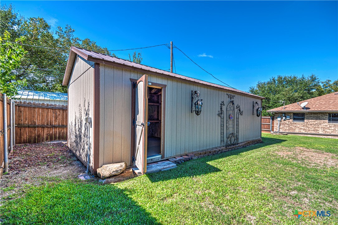 3901 Laurel Road Property Photo 46