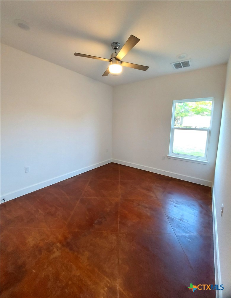121 Spanish Oak Trail Property Photo 11